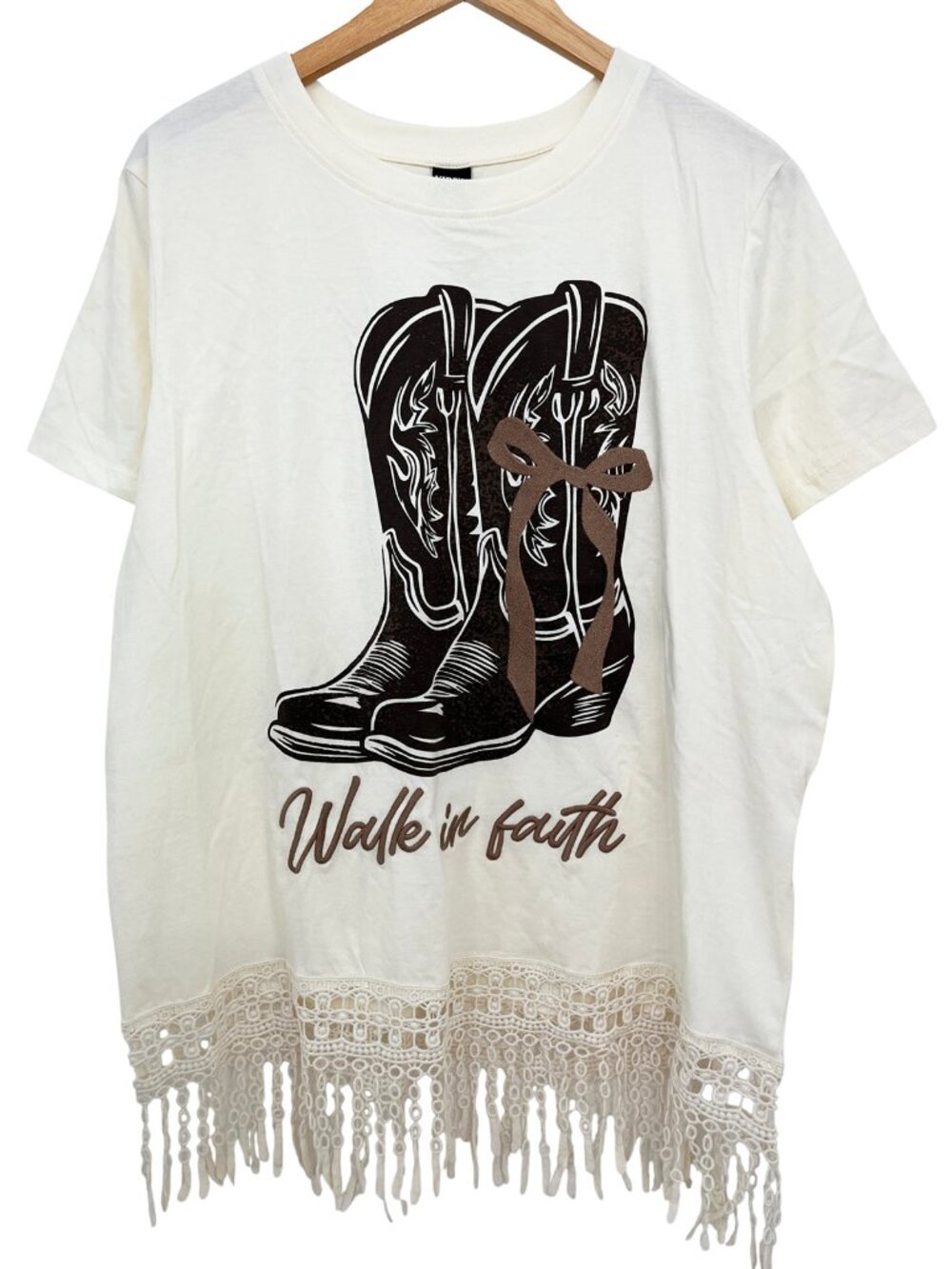 Walk in Faith Cowboy Boots Lace Fringe Hem Women’s T-Shirt 1X NWT